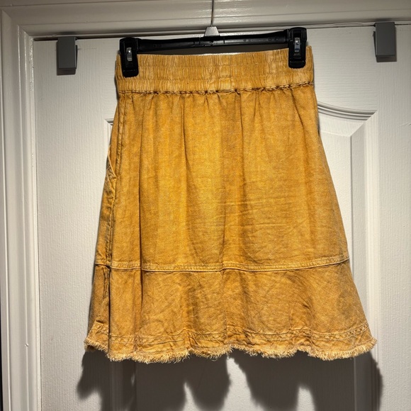 ANTHROPOLOGIE PILCRO Linen Blend Flounce Skirt Mustard Yellow Gold Mini - Picture 3 of 10